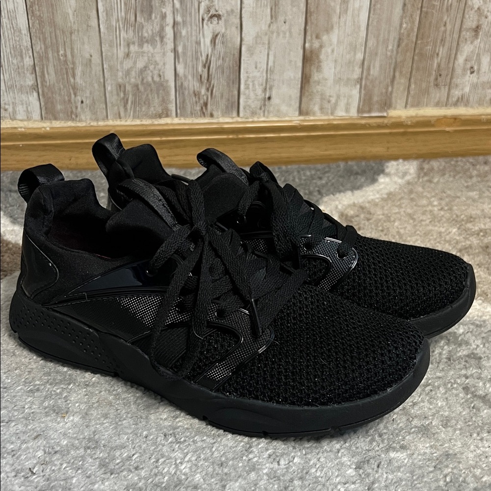 🐺Skechers Black Sneakers with Breathable Knit Upper - Picture 2 of 6